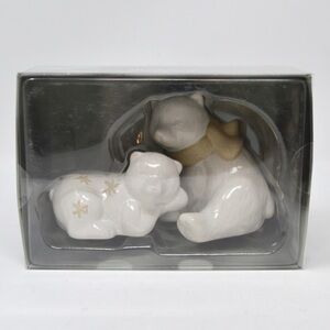 New in Box St. Nicholas Square Jingling Juniper‎ Salt & Pepper Shakers, Natural
